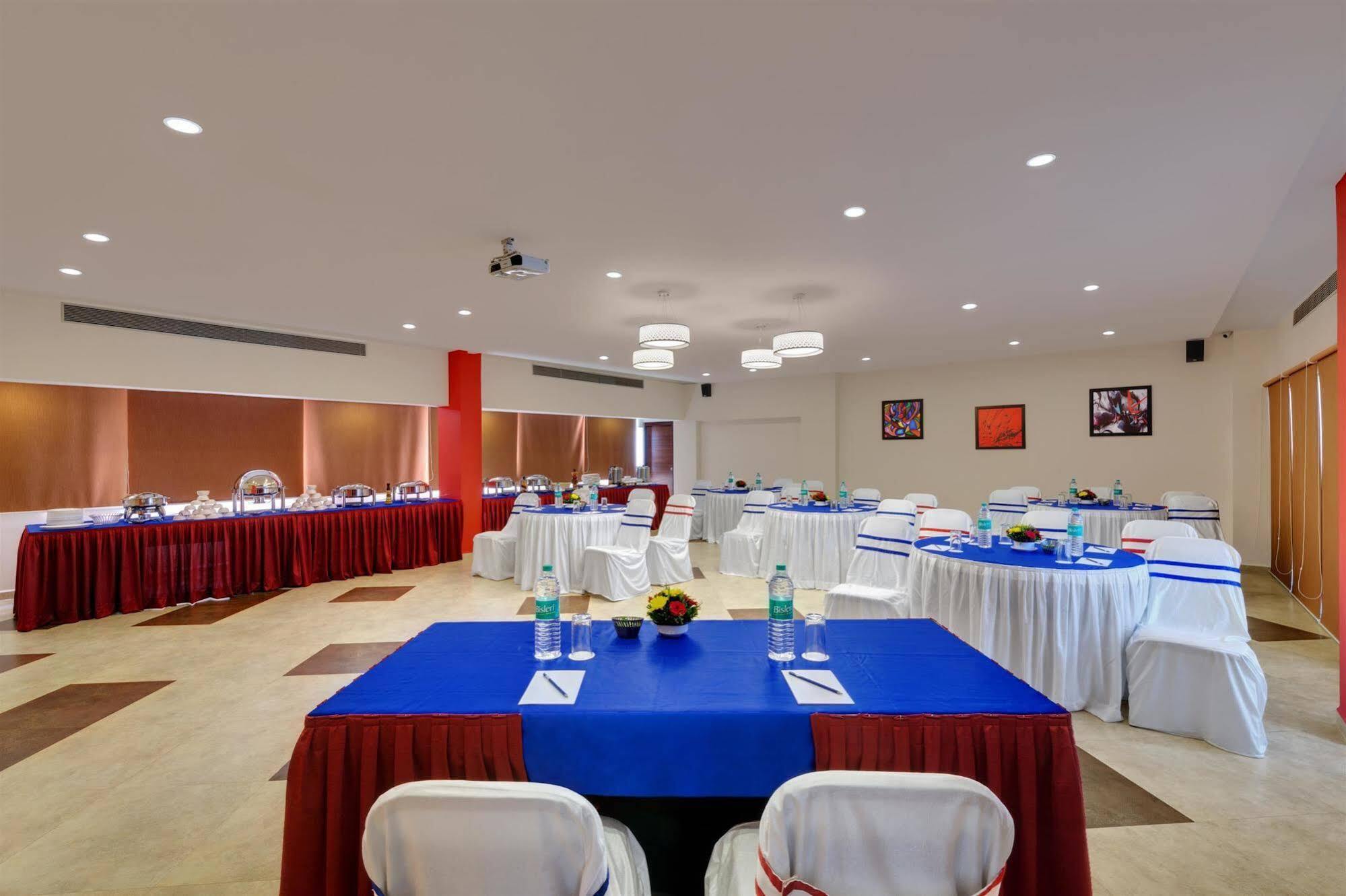Best Western Alkapuri, Vadodara Dış mekan fotoğraf