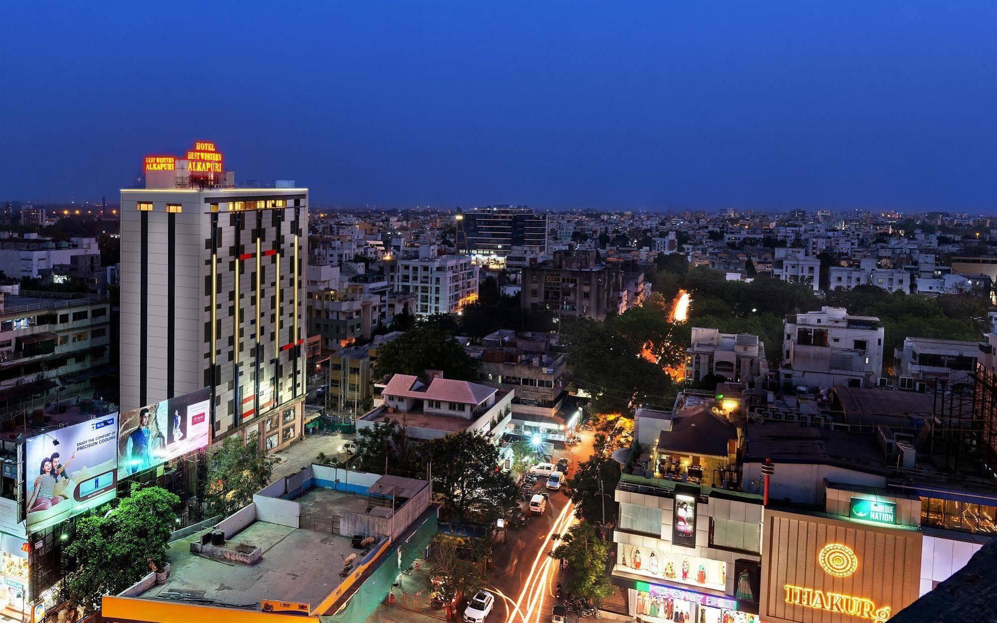 Best Western Alkapuri, Vadodara Dış mekan fotoğraf