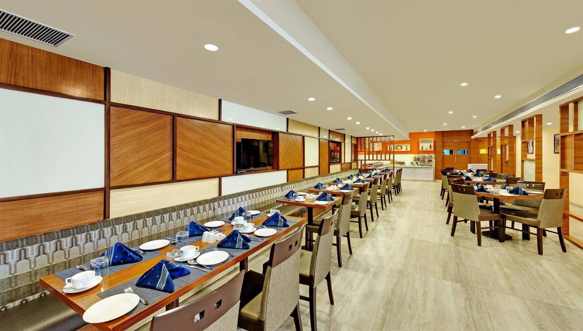 Best Western Alkapuri, Vadodara Dış mekan fotoğraf