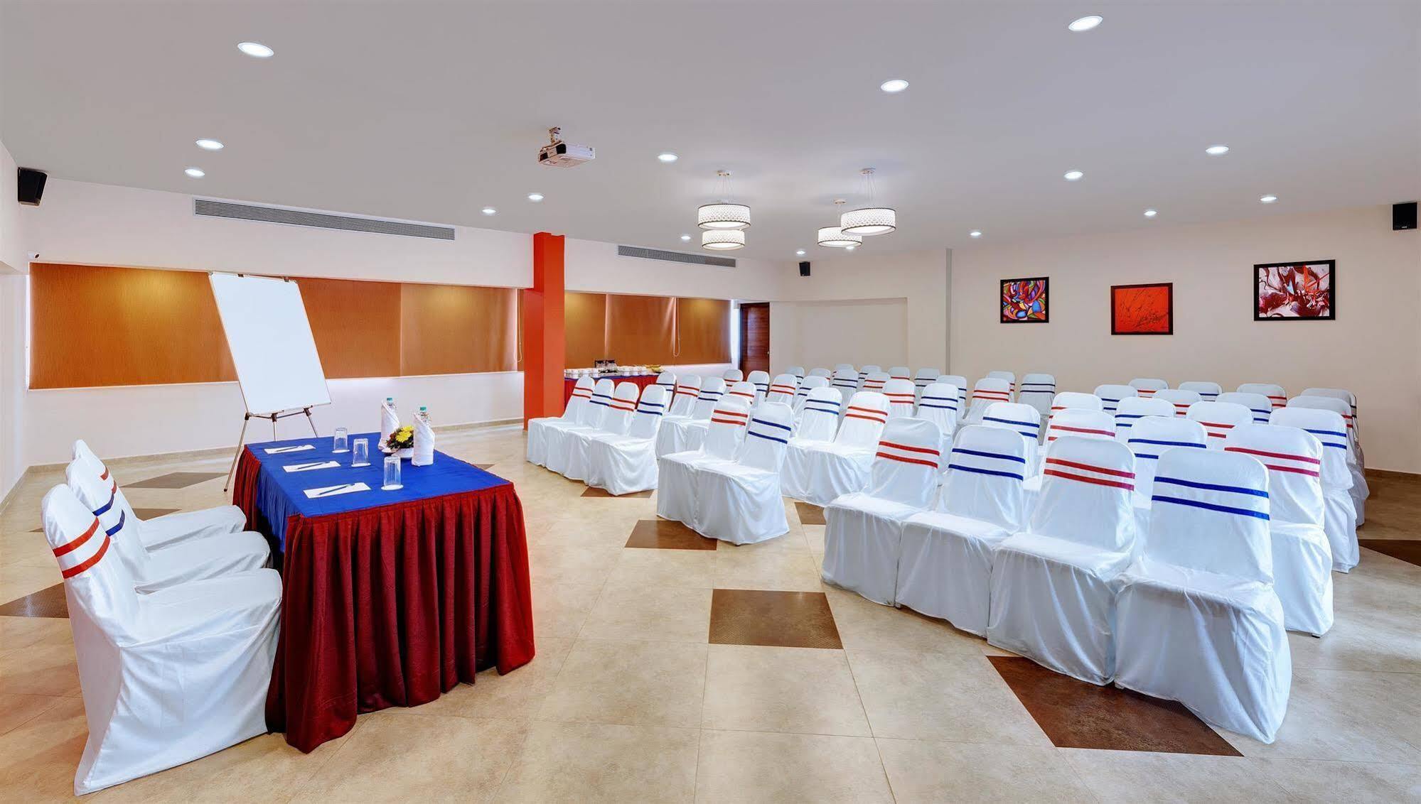 Best Western Alkapuri, Vadodara Dış mekan fotoğraf